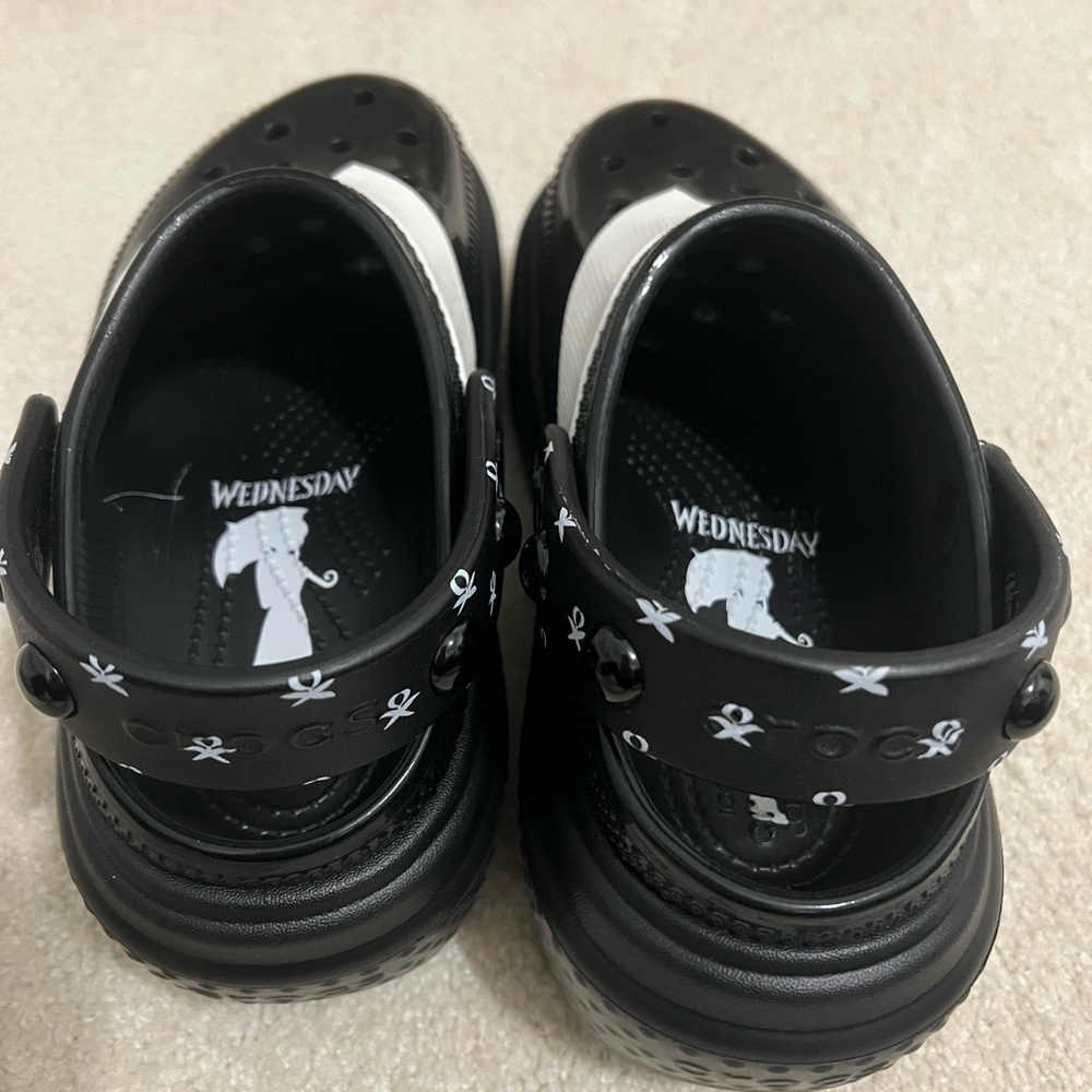 CROCS Black and White Sandals - Picture 8 of 9